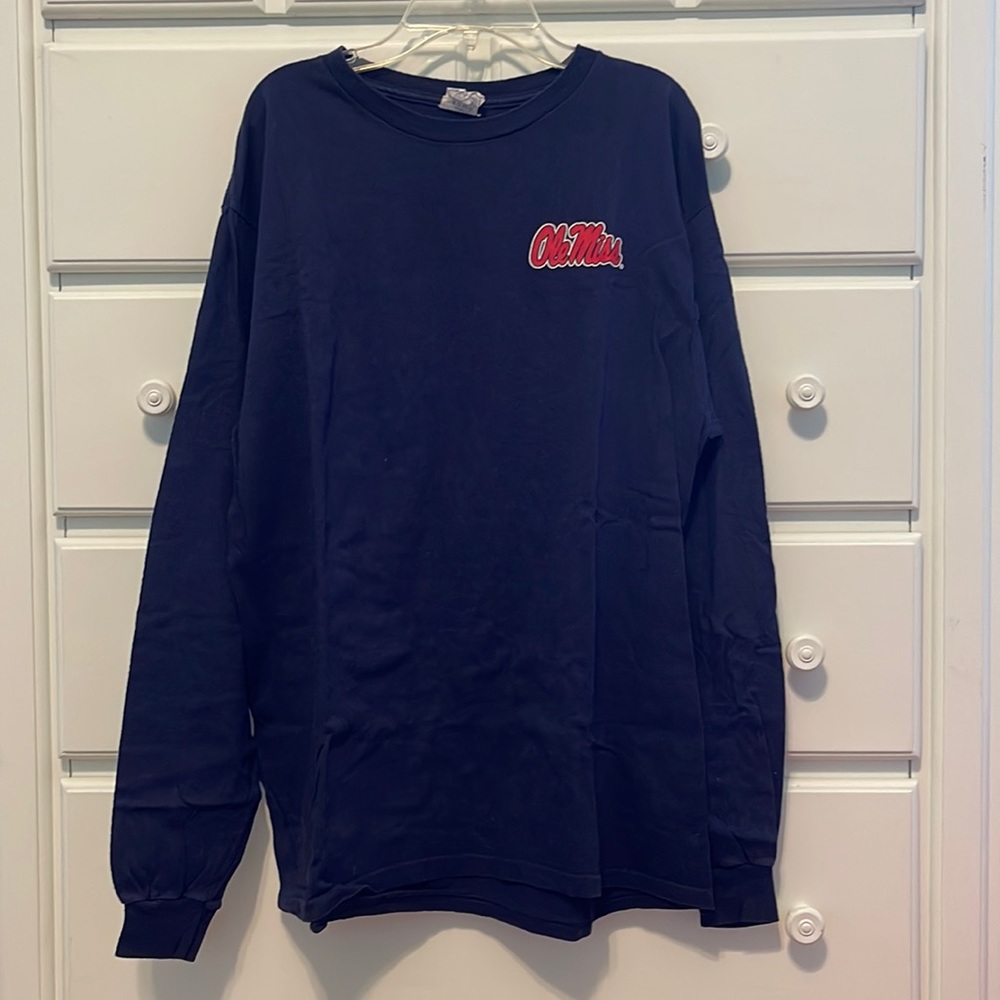 Navy blue Ole Miss tshirt.